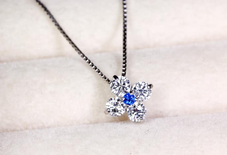 ジュエリー通販ジュエルプラネット【日替り大特価】K18　Total0.5ct　プリンセスカットダイヤモンドリング【10月8日20時販売開始】