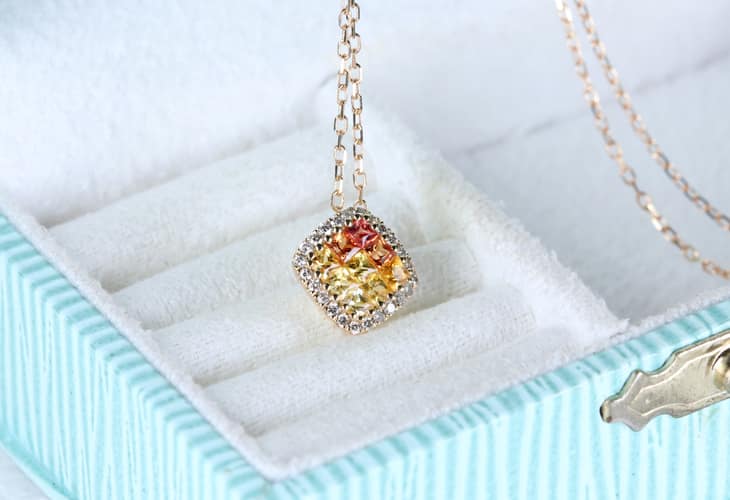 ジュエリー通販ジュエルプラネット【日替り大特価】K18　Total0.5ct　プリンセスカットダイヤモンドリング【10月8日20時販売開始】