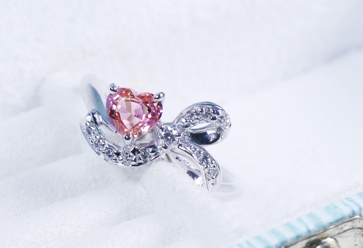 ジュエリー通販ジュエルプラネット【日替り大特価】K18　Total0.5ct　プリンセスカットダイヤモンドリング【10月8日20時販売開始】