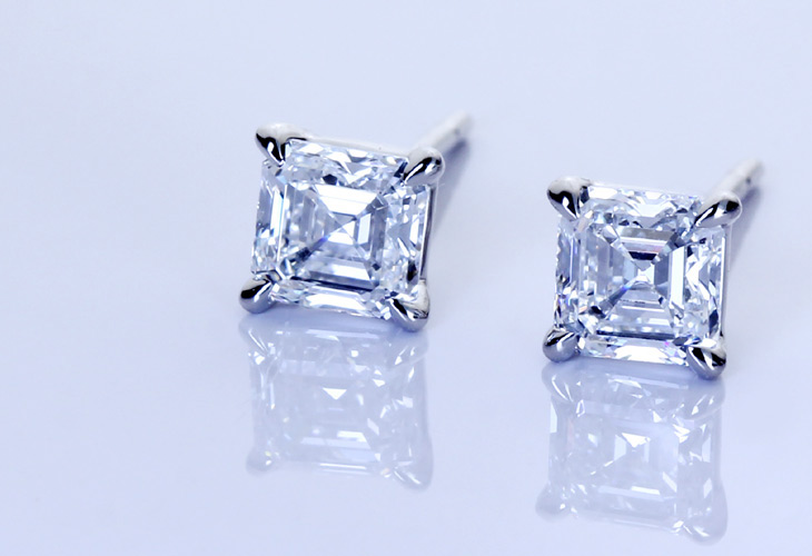 ジュエリー通販ジュエルプラネット【日替り大特価】K18　Total0.5ct　プリンセスカットダイヤモンドリング【10月8日20時販売開始】