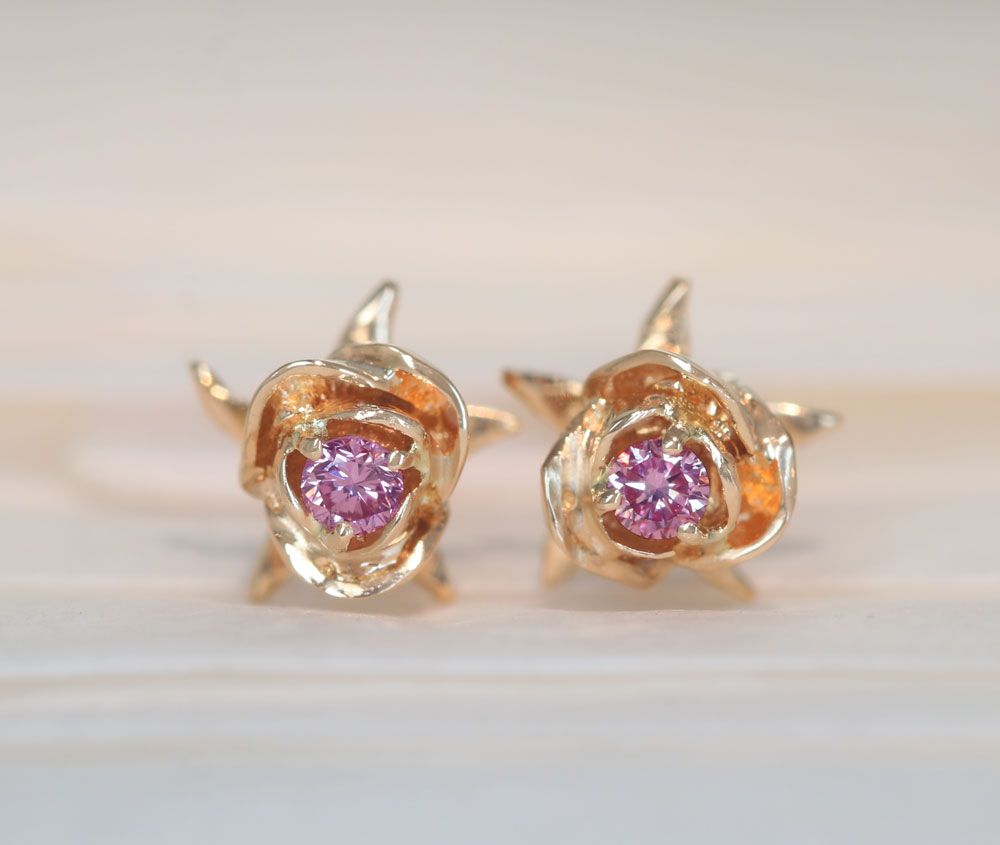 ピンクダイヤモンド ピアス
