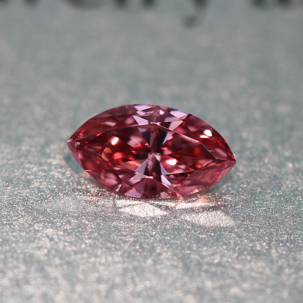 0.06 ct FANCY PINK 天然 ダイヤモンドマーキス