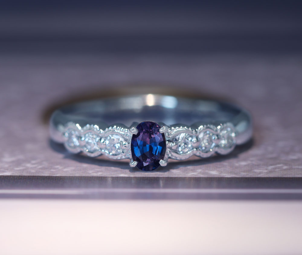 PT900 アレキサンドライト 0.13ct ダイヤモンド 0.13ct リング
