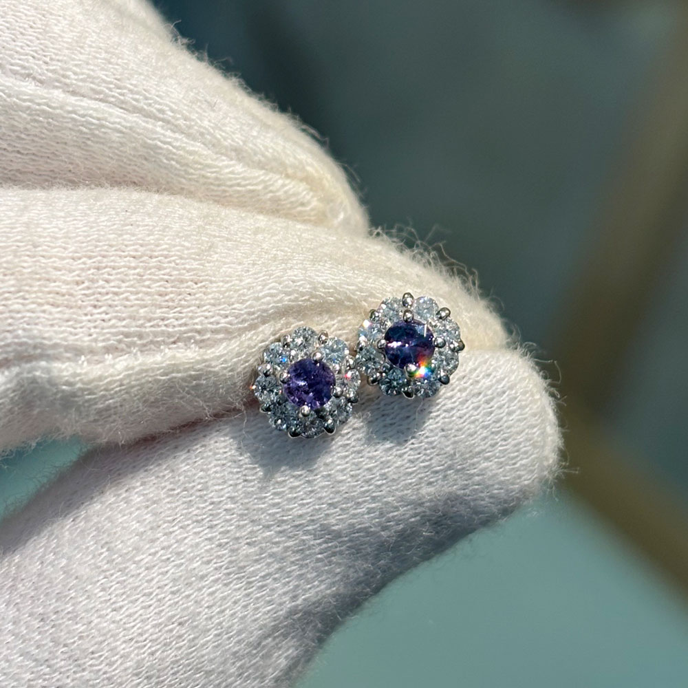 アレキサンドライト ピアス