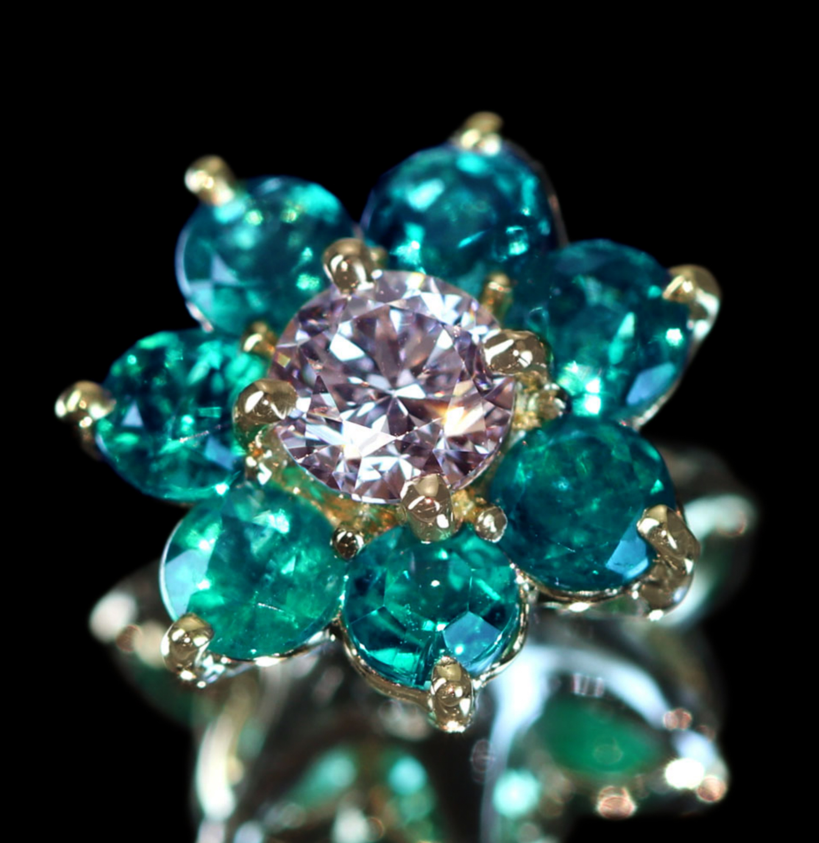 ピンクダイヤモンド ペンダントトップ