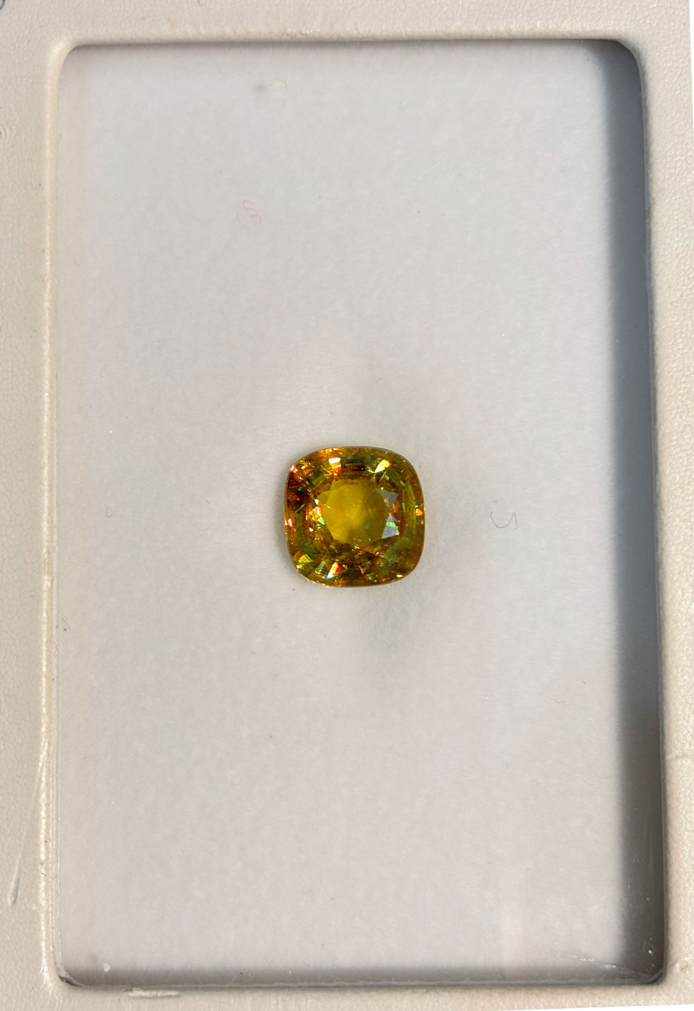 スフェーン ルース