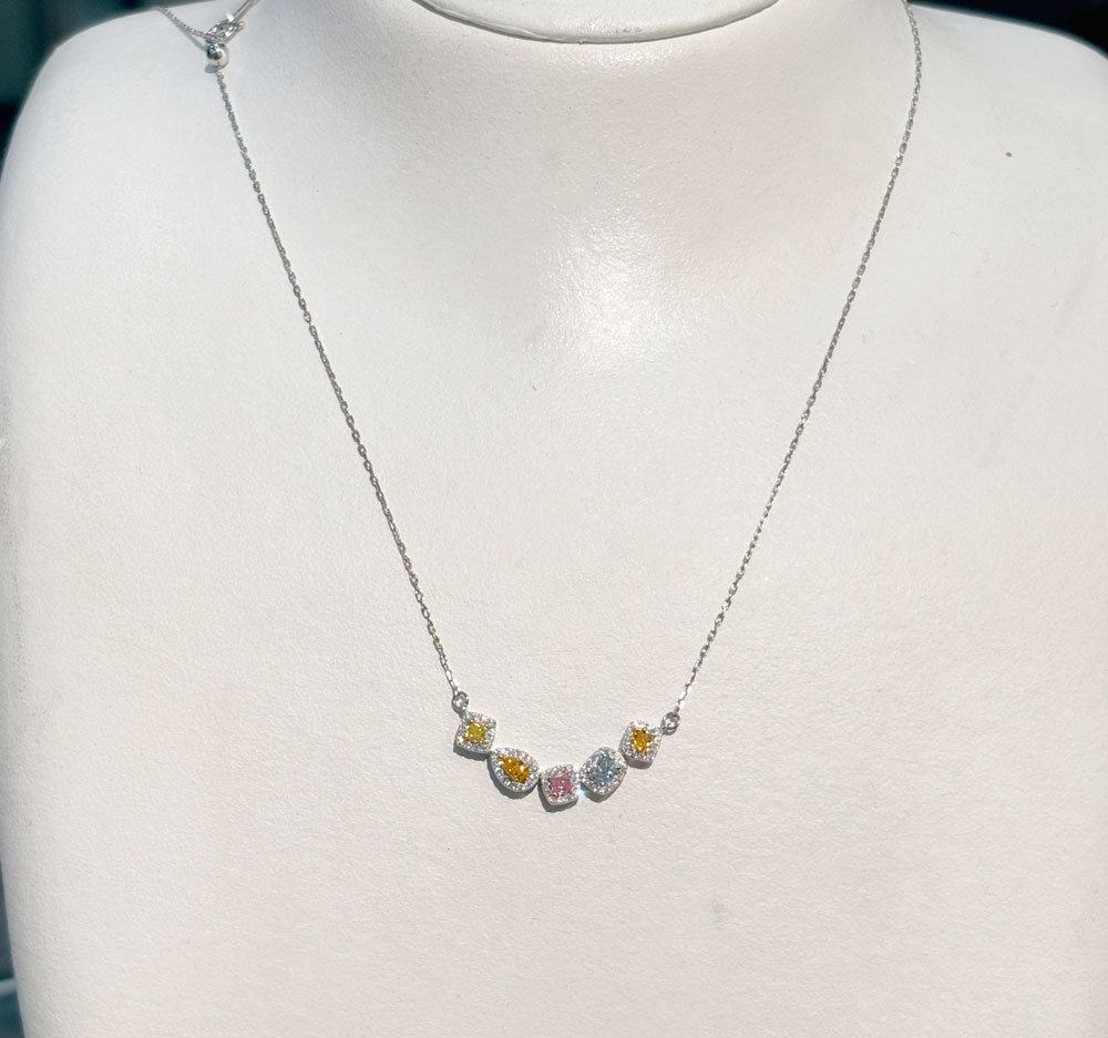 カラーダイヤモンド ネックレス