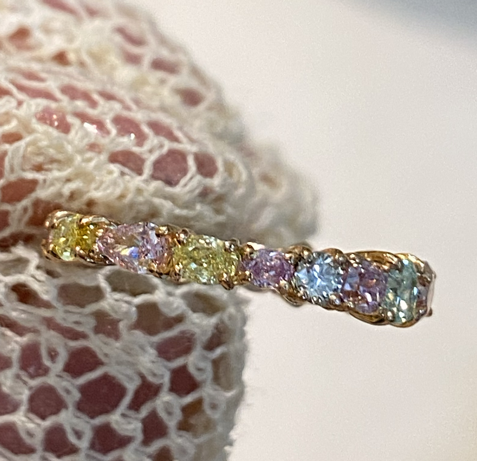 ピンクダイヤモンド パープルダイヤモンド イエローダイヤモンド グレーダイヤモンド リング