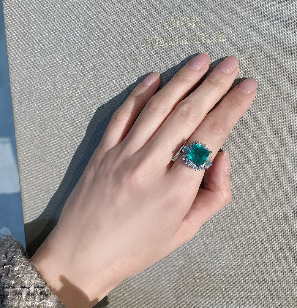 エメラルド リング