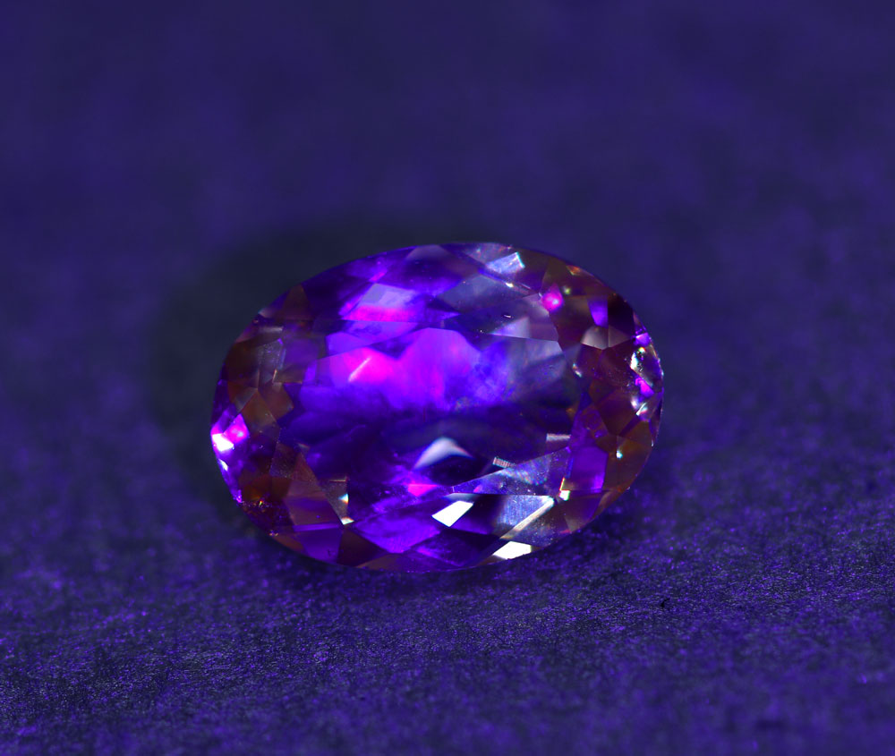 UVガーネット ルース