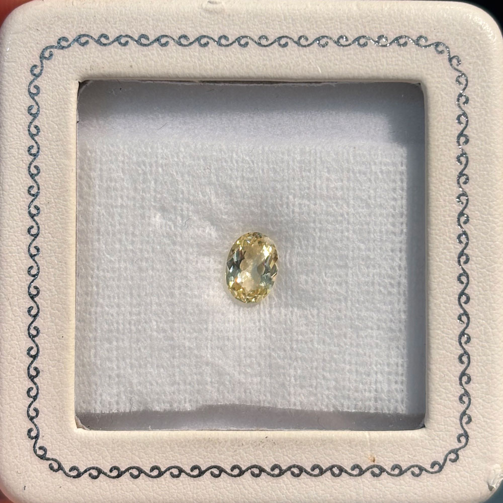 UVガーネット ルース